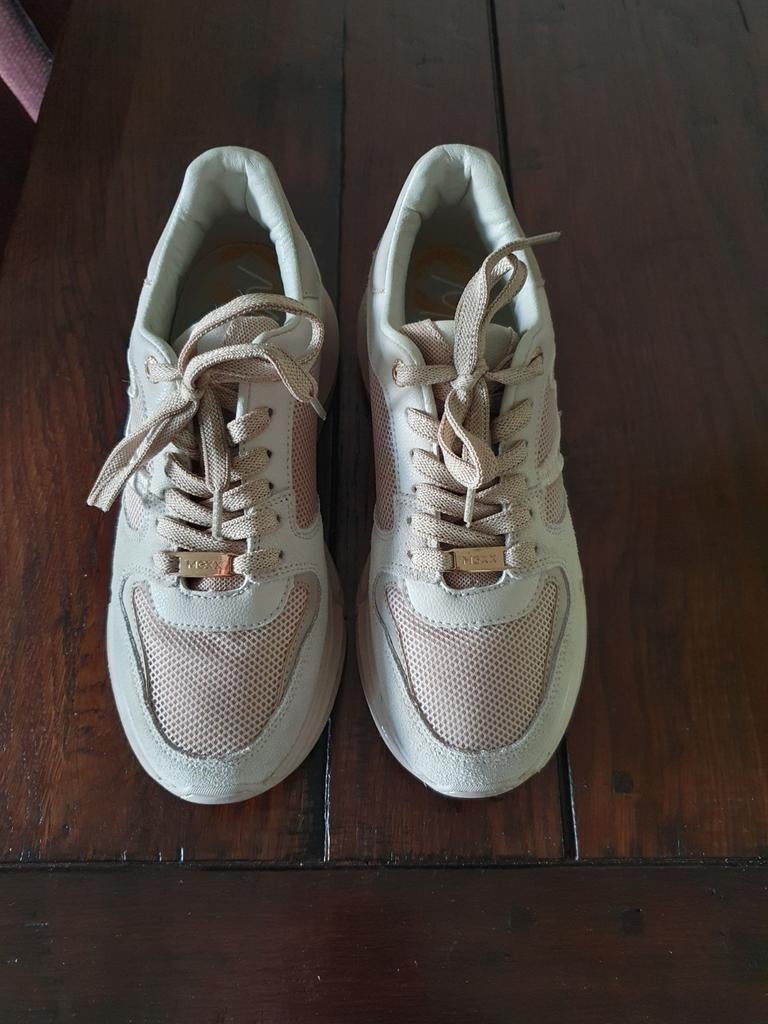 Mexx sneakers maat 39 (38), Mexx, Beige, Ophalen of Verzenden, Sneakers of Gympen