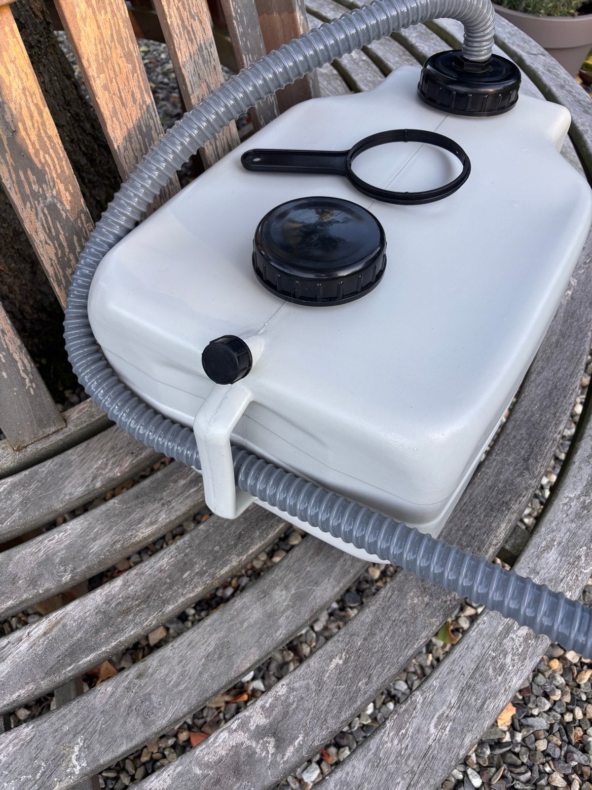 Nieuwe afvalwatertank voor op de camping - nooit gebruikt, Caravans en Kamperen, Ophalen of Verzenden, Nieuw