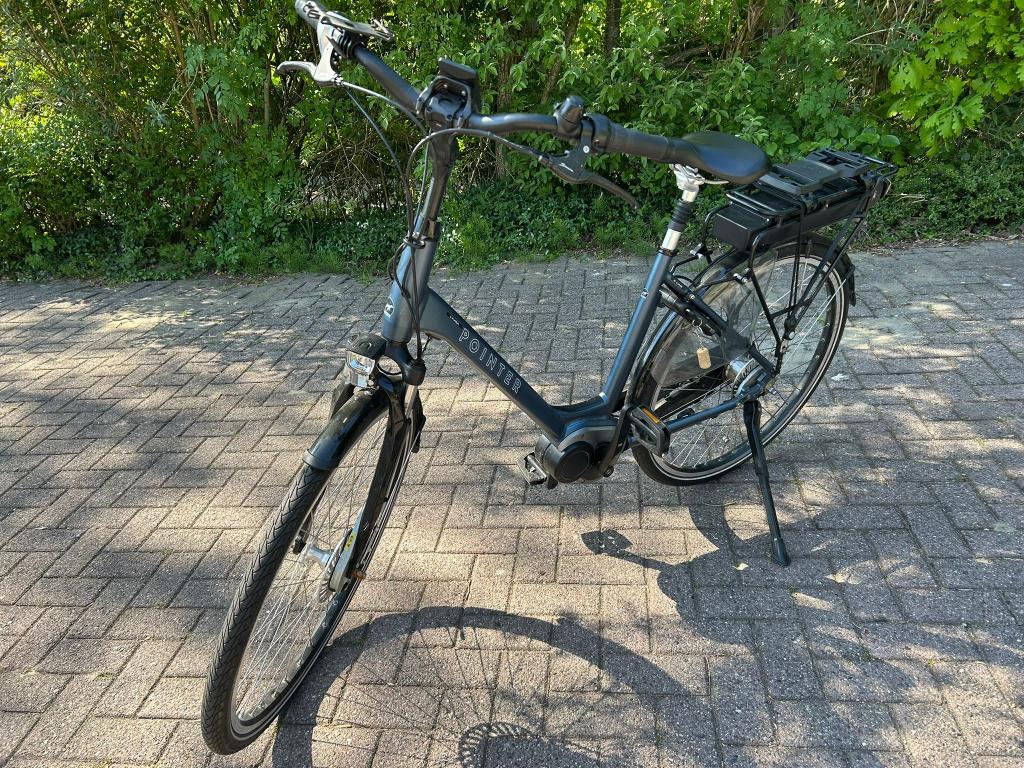 Te koop: Pointer Lyvra elektrische damesfiets, Zo goed als nieuw, 47 tot 51 cm, 50 km per accu of meer, Ophalen