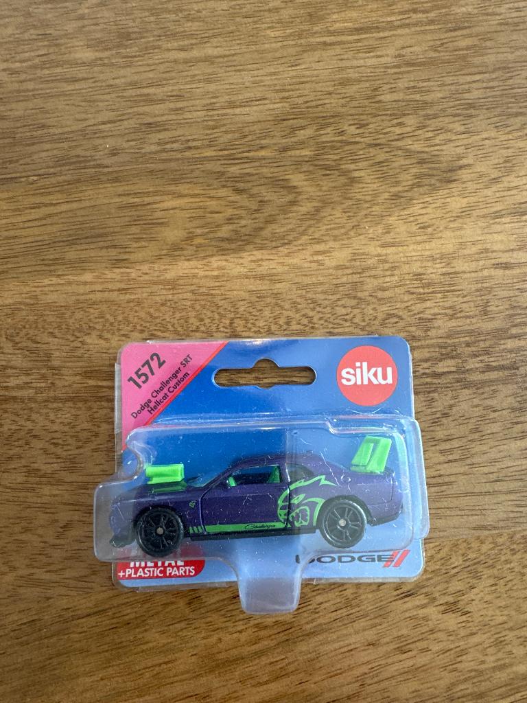 Siku Dodge Challenger, Hobby en Vrije tijd, Modelauto's | 1:50, Ophalen of Verzenden, Auto, SIKU