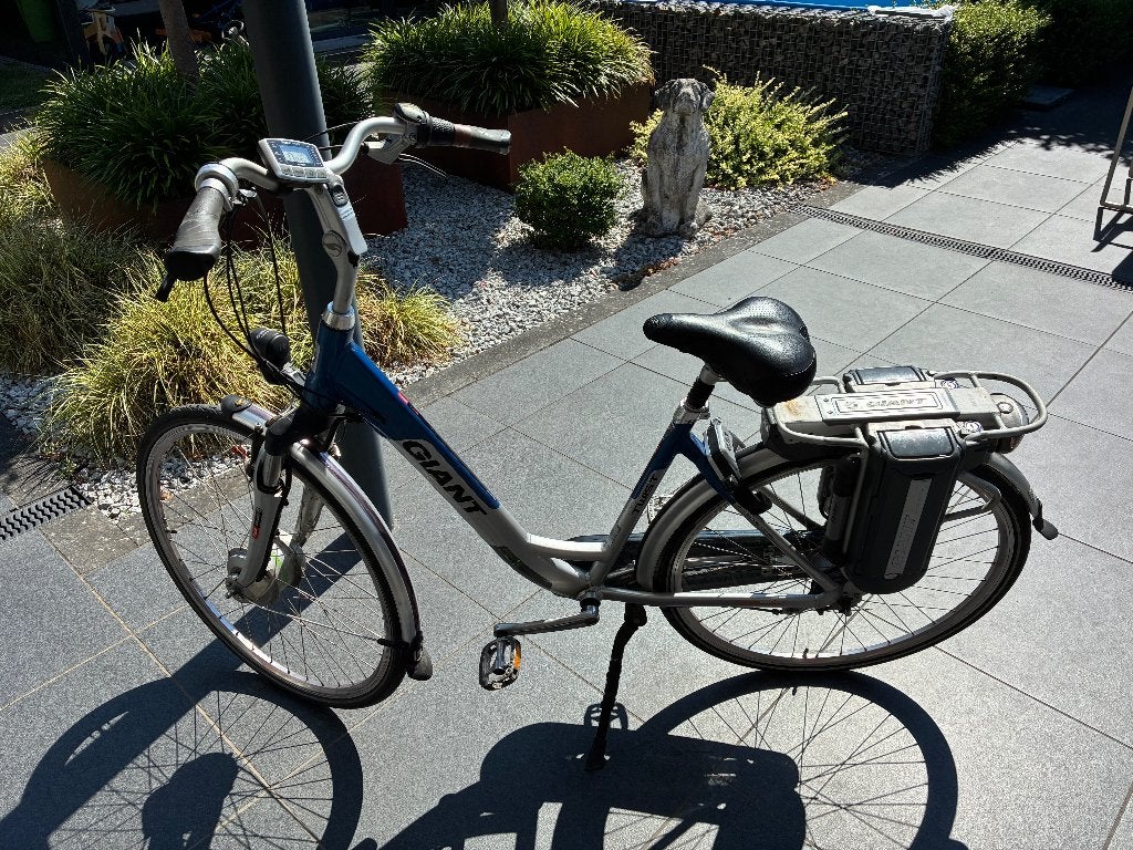 Elektrische damesfiets, Fietsen en Brommers, Ophalen, Gebruikt, Velgrem, Versnellingen