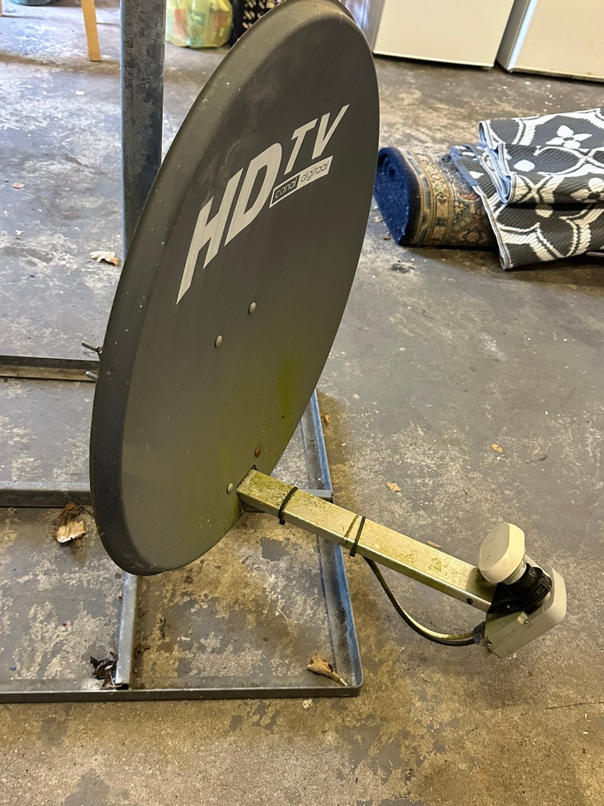Schotel antenne met platdak steun, Ophalen, (Schotel)antenne, Overige merken