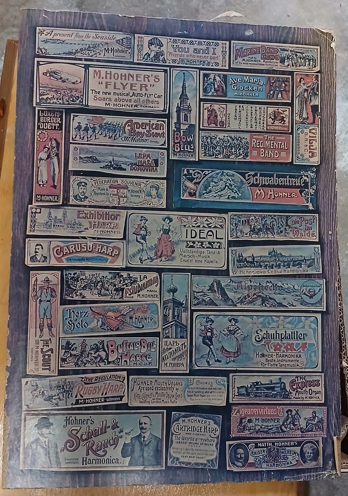 Vintage Hohner mondharmonica reclame poster op hardboard, Ophalen of Verzenden, Gebruikt
