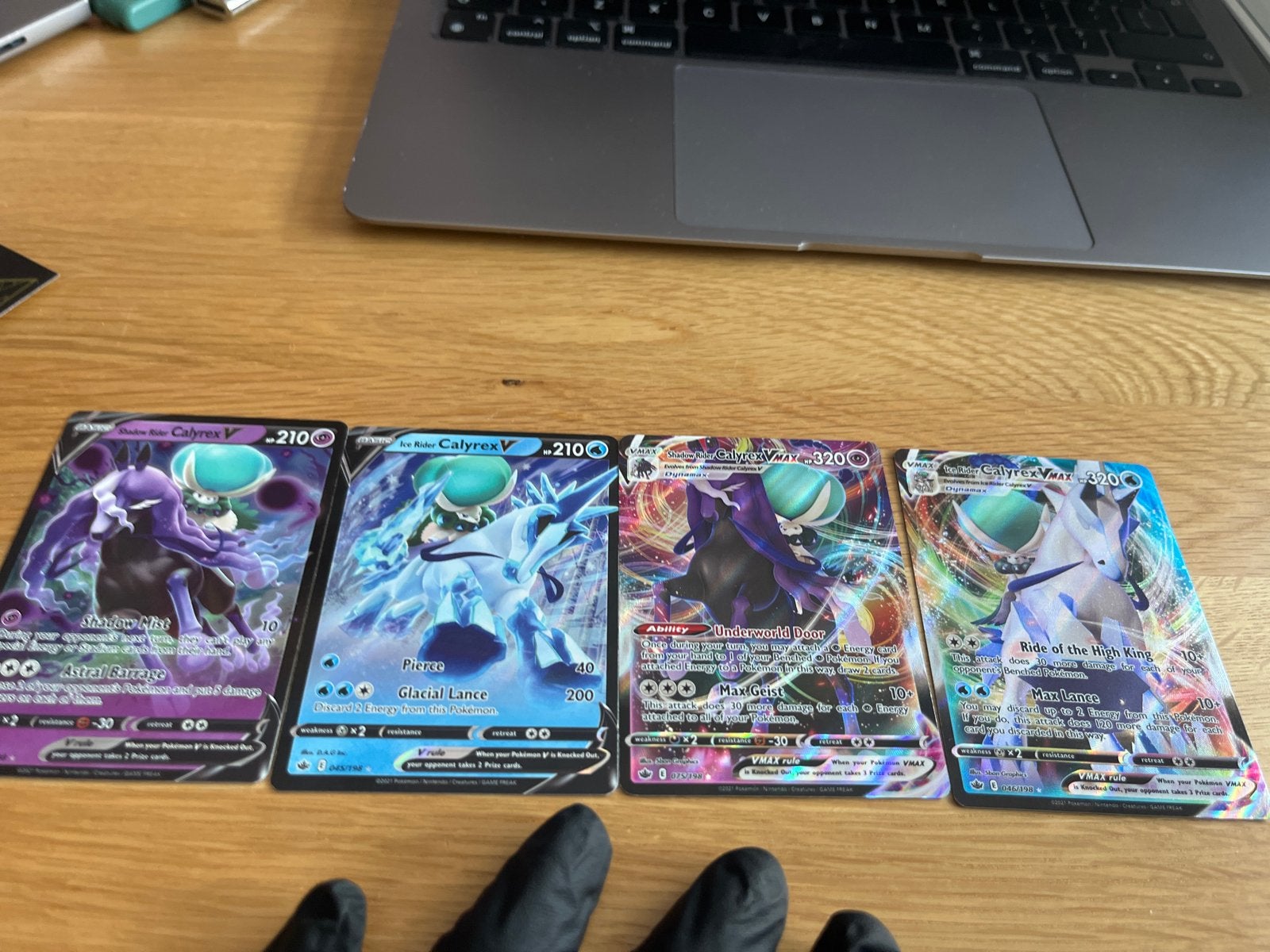 Pokémon Calyrex V & VMAX kaarten - Shadow Rider & Ice Rider, Ophalen of Verzenden, Zo goed als nieuw, Meerdere kaarten