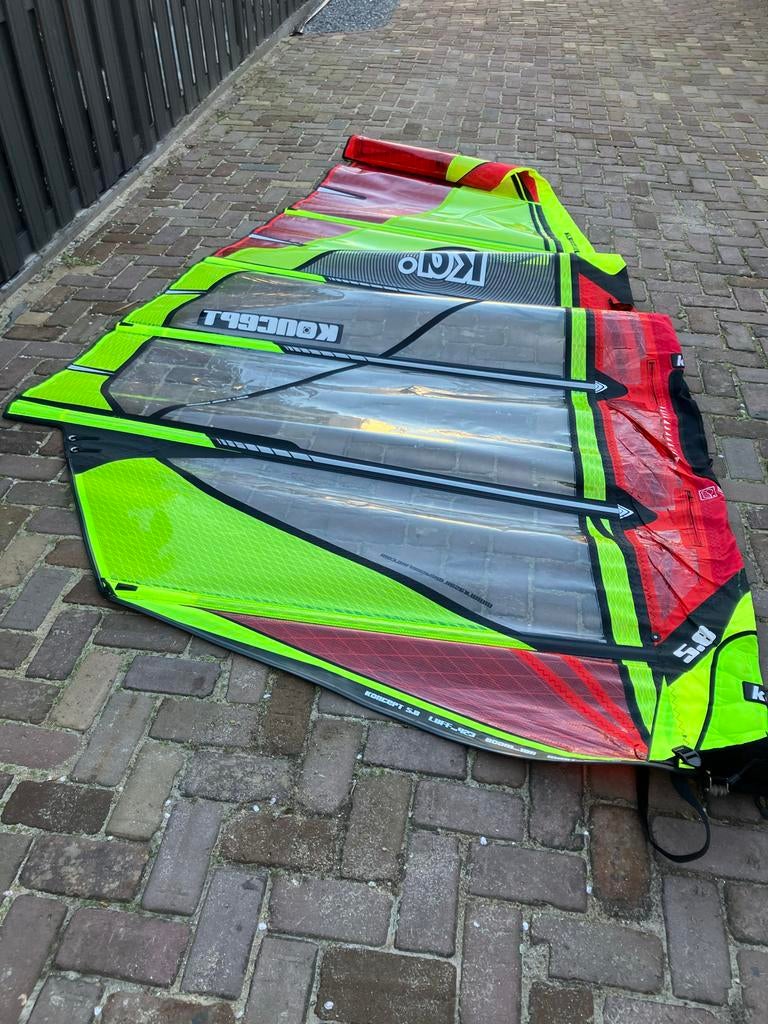 Ka Koncept 5.8 m2 windsurfzeil in prima staat, Ophalen, Gebruikt, Overige typen, Minder dan 15 m²