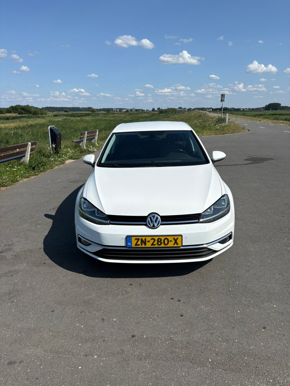 Volkswagen Golf 1.0 TSI Business Edition 115pk 5D 2019 Wit, Voorwielaandrijving, 1145 kg, Alcantara, Wit