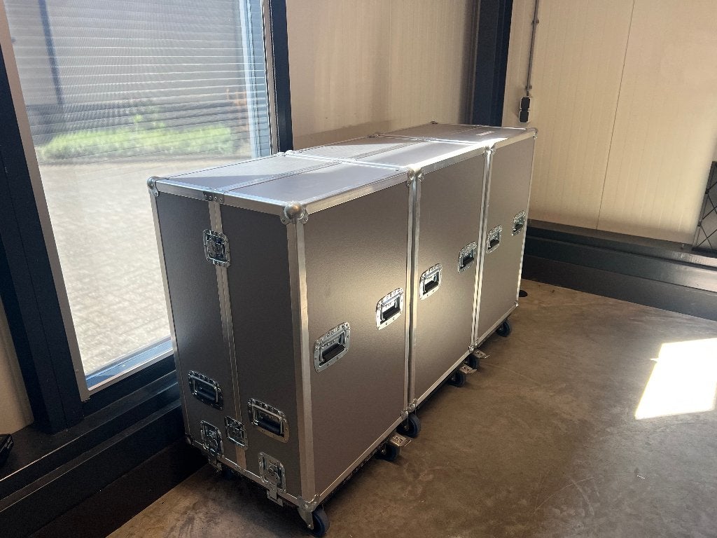 Display flightcases 60x60x112cm (3x), Gebruikt, -, -, Meekel