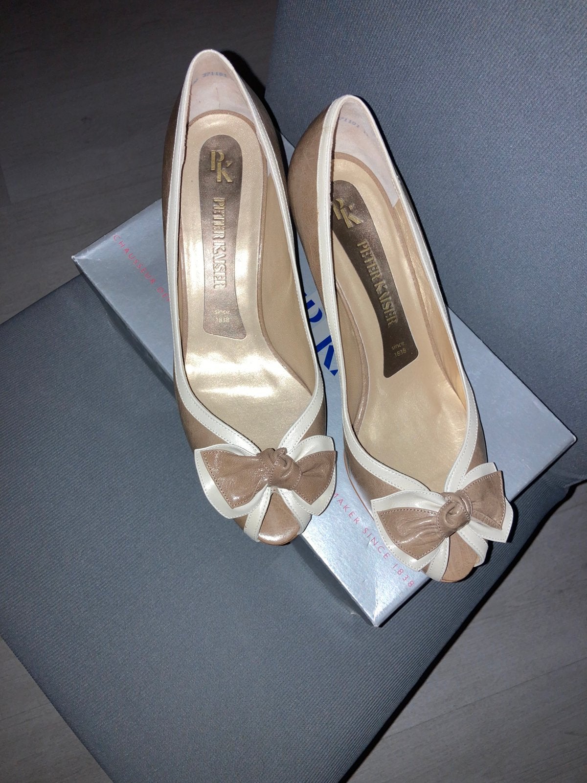 Pump Peter Kaiser maat 41 (7,5), Kleding | Dames, Schoenen, Peter Kaiser, Pumps, Nieuw, Ophalen of Verzenden