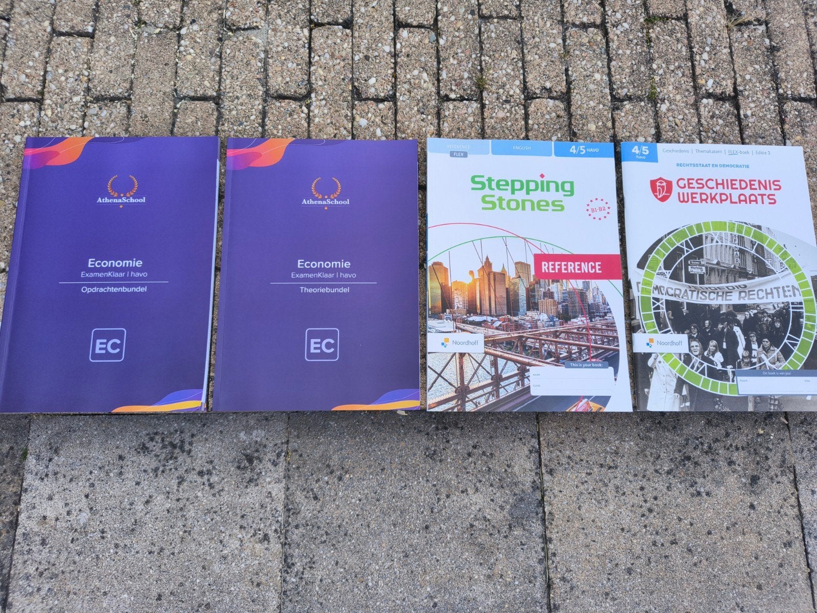 Te Koop Boekenpakket HAVO: Economie, Engels, Geschiedenis, Ophalen, Gamma, Zo goed als nieuw, Diverse auteurs (AthenaSchool, Noordhoff)
