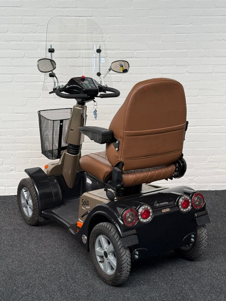 Scootmobiel - Life & Mobility Solo 4 Elegance, Life and Mobility, -, -, Ophalen of Verzenden