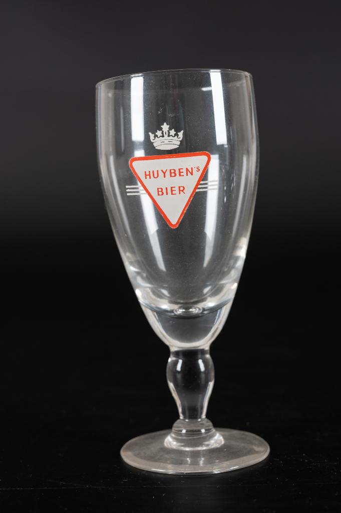 Oud voet bierglas, Huybens Bier, Horn, Ophalen of Verzenden, Gebruikt, Glas of Glazen, Overige merken