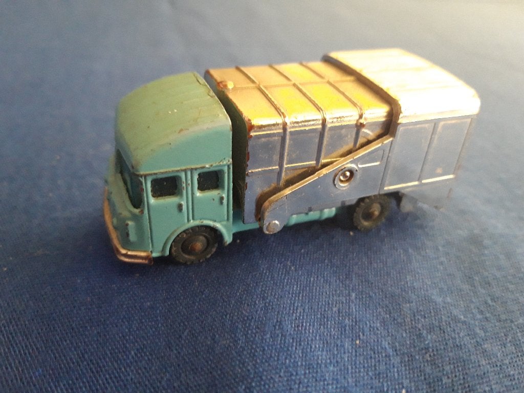Husky Shelvoke & Drewry vuilniswagen lichtblauw- chrome, Ophalen of Verzenden, Zo goed als nieuw, Bus of Vrachtwagen