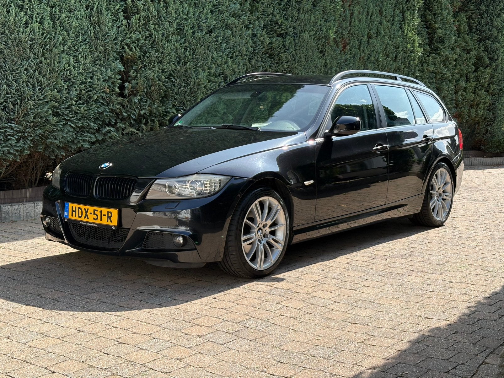 BMW 320i touring - Automaat - M pakket - trekhaak, Automaat, Achterwielaandrijving, 1995 cc, Zwart