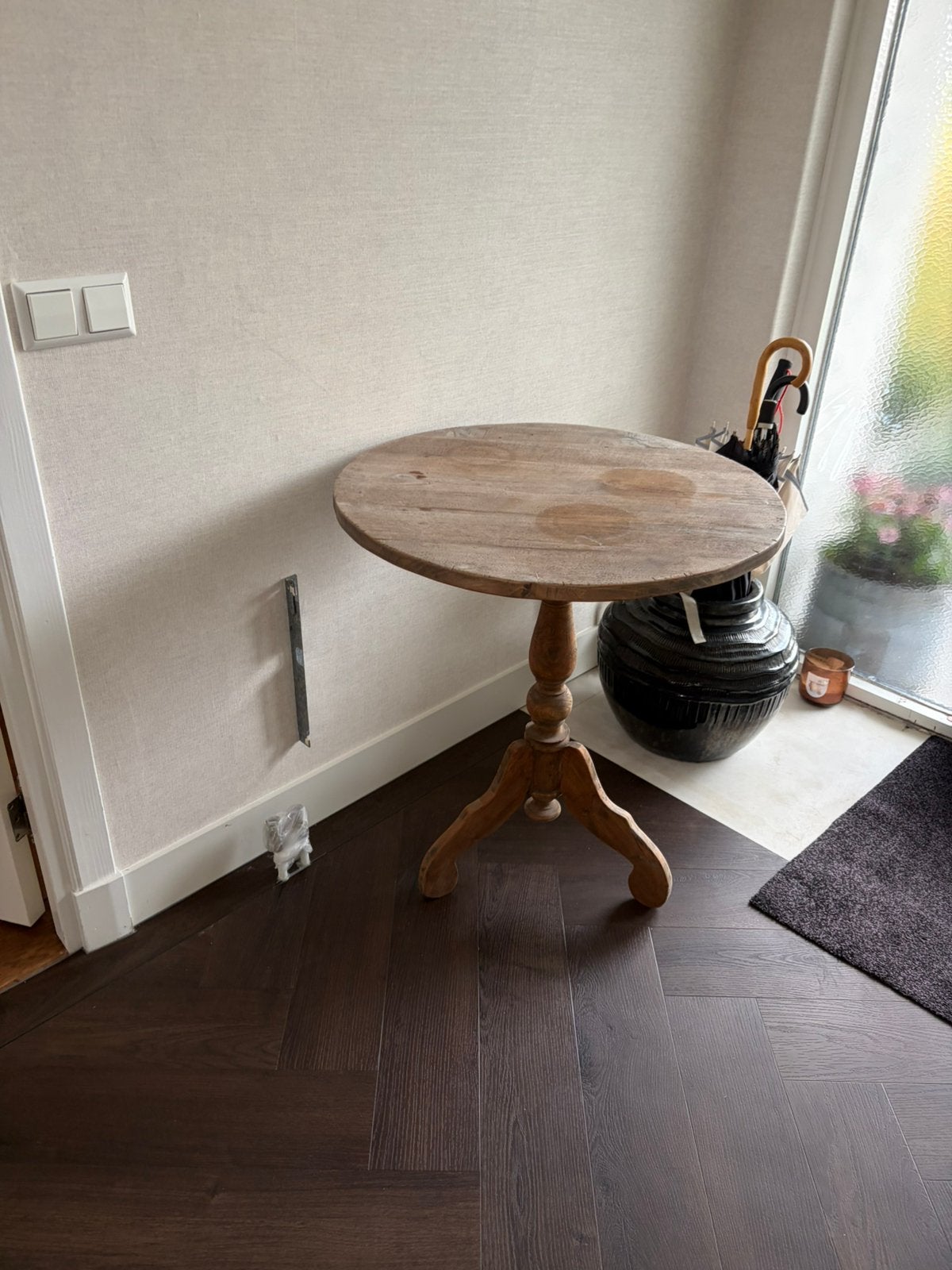 Wijntafel te koop, Ophalen