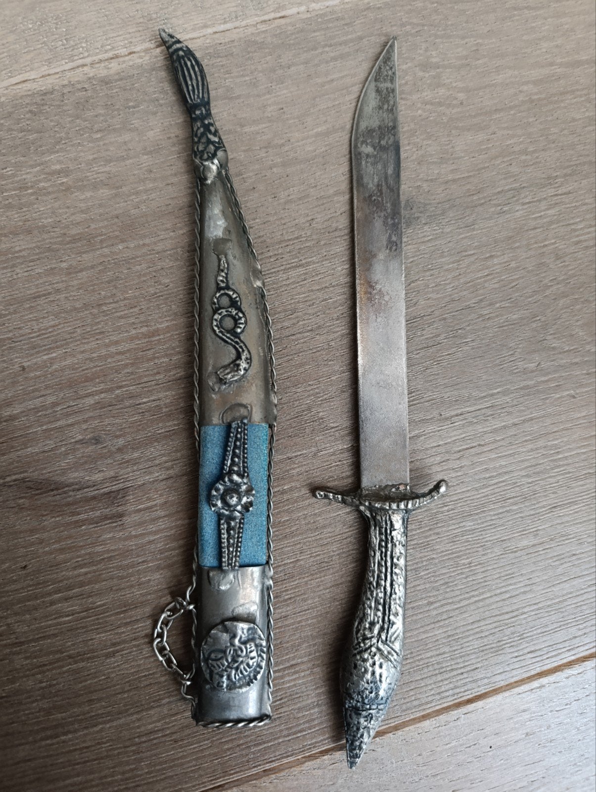 Decoratieve dolk met schede - Vintage en Antiek, Ophalen of Verzenden