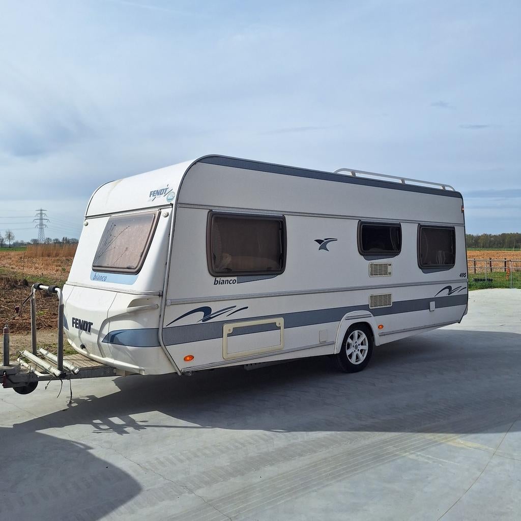 Fendt Bianco Classico 495 TFB caravan 2008 2x2 fietsenrek, Caravans en Kamperen, Caravans, Omvormbare zithoek, Rondzit, Schokbreker
