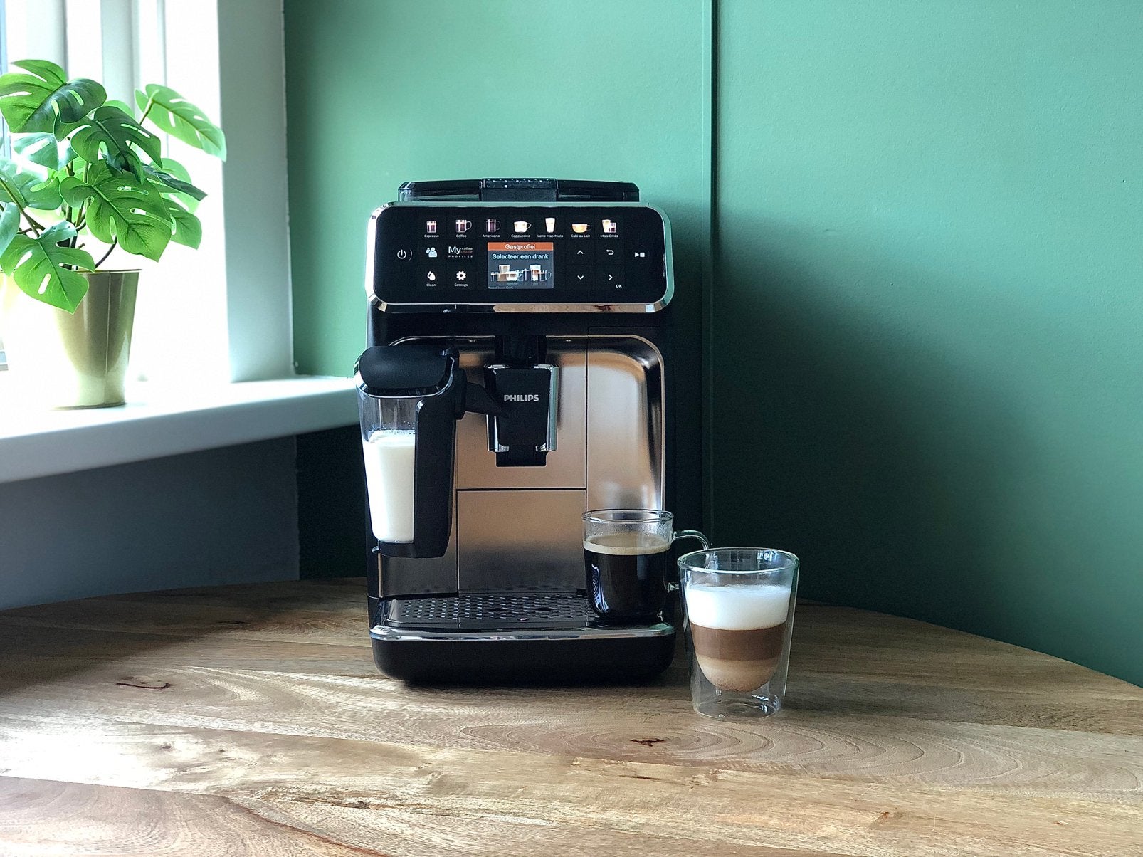 Nagekeken & Grondig Gereinigd - Philips LatteGo 5400 Series, Support@philips.com, Tussendiepen 4, 9206 AD Drachten, Nederland