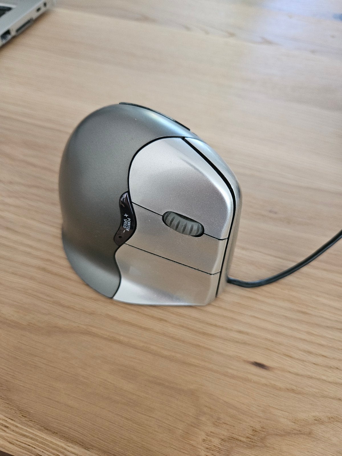 Evoluent VerticalMouse 4 Rechtshandige Ergonomische Muis, Computers en Software, Muizen, Ophalen, Rechtshandig, Muis, Gebruikt