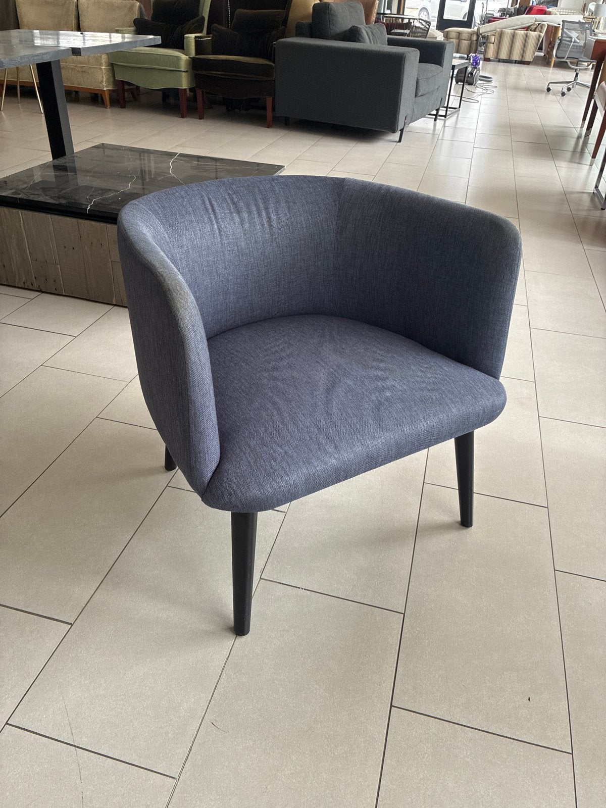 Stijlvolle donkergrijze fauteuil - 3 stuks beschikbaar, Huis en Inrichting, Ophalen, Gebruikt, Drie, Stof