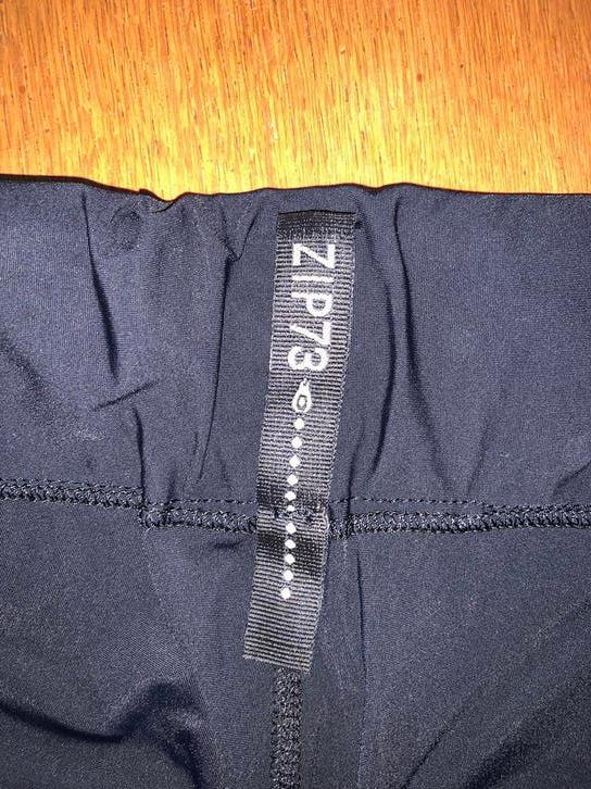ZIP73 kostuum/broek  en jas Maat 44 - Nieuwstaat, Kleding | Dames, Ophalen of Verzenden, Nieuw, Maat 42/44 (L)