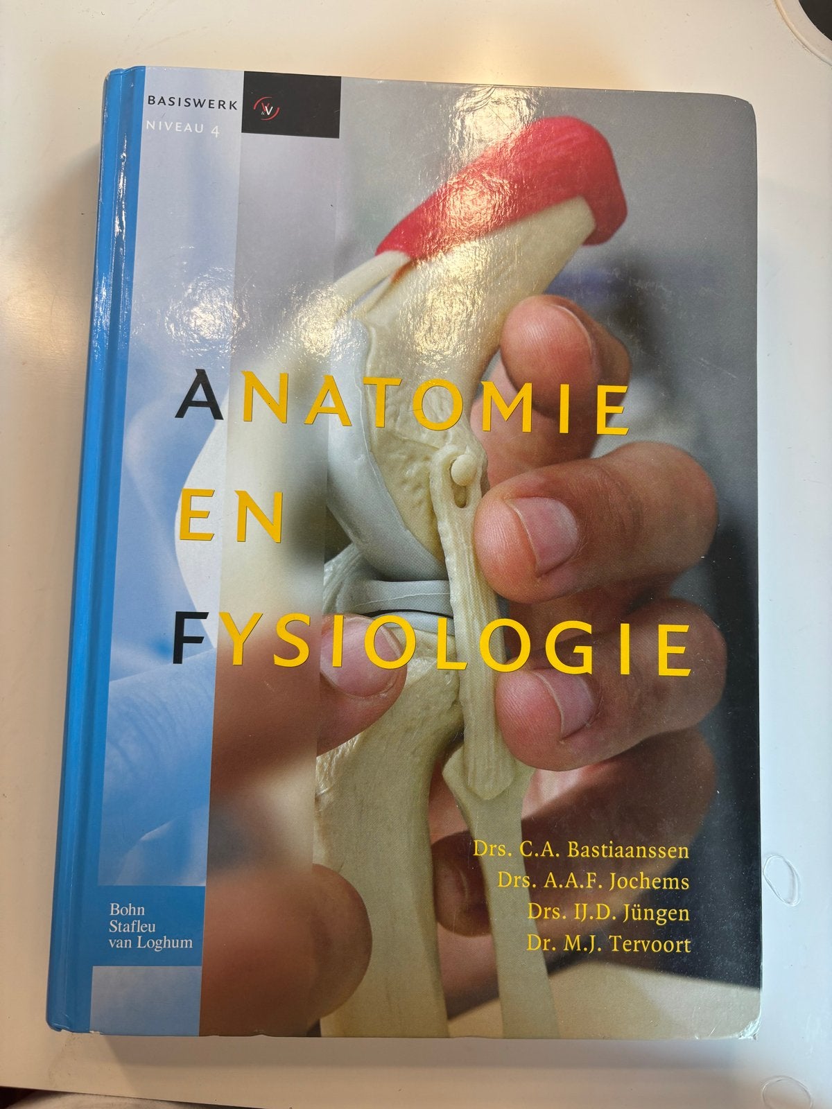 Anatomie en Fysiologie - Basiswerk Niveau 4, Boeken, Studieboeken en Cursussen, Ophalen of Verzenden, Beta, Zo goed als nieuw