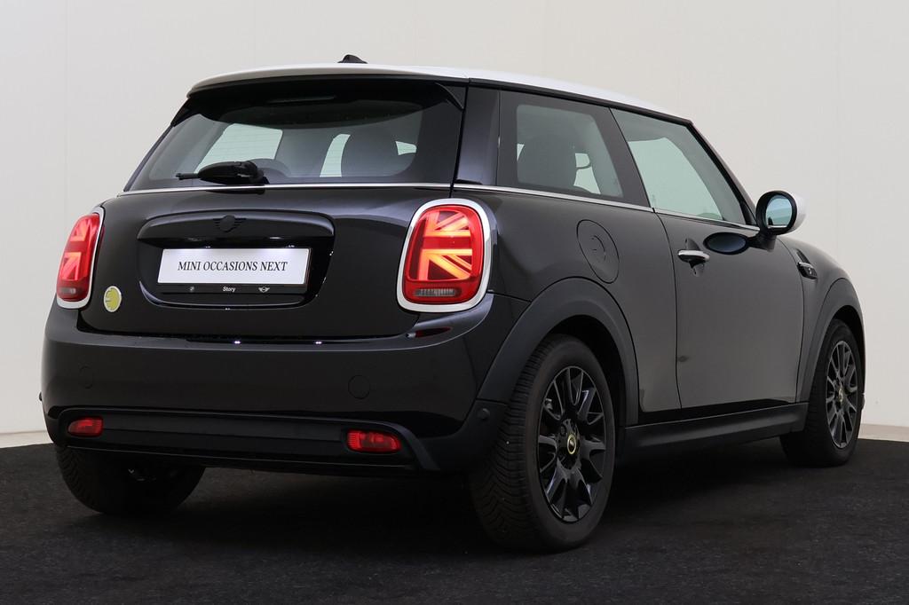 MINI Electric Classic / Sportstoelen / LED / Airconditioning, Parkeersensor, Met garantie (alle), 4 stoelen, Leder en Stof