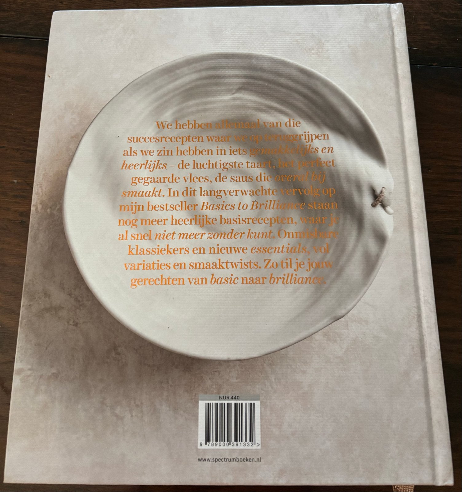 Donna Hay - Even More Basics to Brilliance kookboek, Ophalen of Verzenden, Zo goed als nieuw, Hoofdgerechten