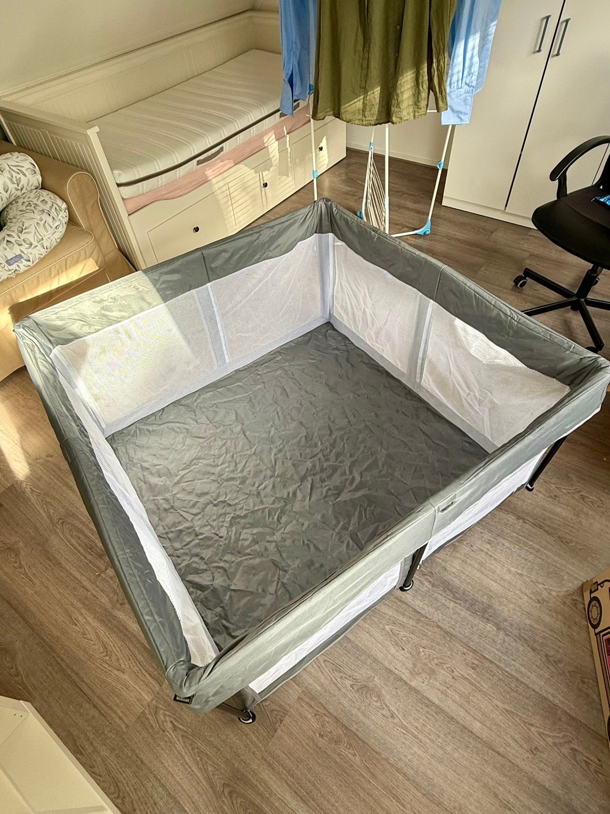 Babybox / Kinderbox 120x120 cm–inklapbaar –zo goed als nieuw, Kinderen en Baby's, Ophalen of Verzenden, Zo goed als nieuw