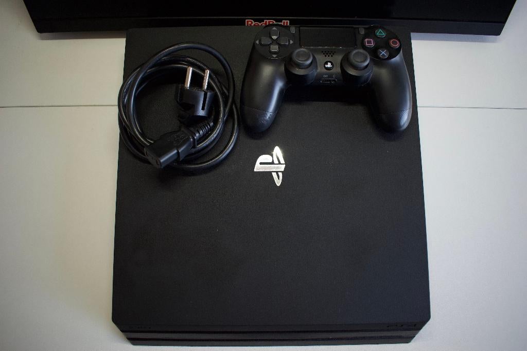 Nette PS4 Pro 1TB Zwart, Spelcomputers en Games, Spelcomputers | Sony PlayStation 4, Ophalen, Zo goed als nieuw, 1 TB, Met 1 controller