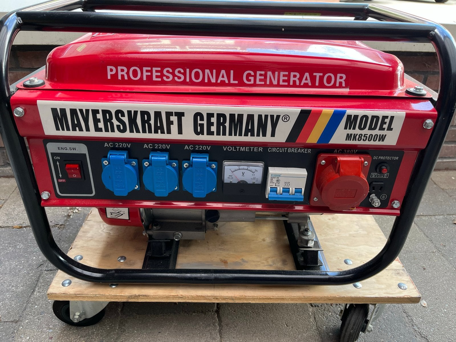 Mayerkraft Germany MK8500W Benzine Generator 2000W, Ophalen, Gebruikt