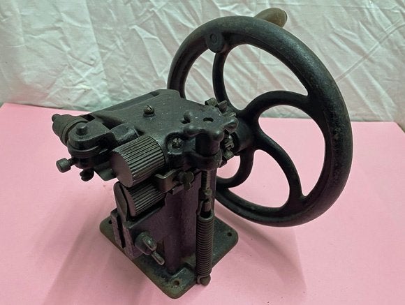 Schoenmakersgereedschap RODI schalmmachine, Antiek en Kunst, Antiek | Gereedschap en Instrumenten, Ophalen of Verzenden