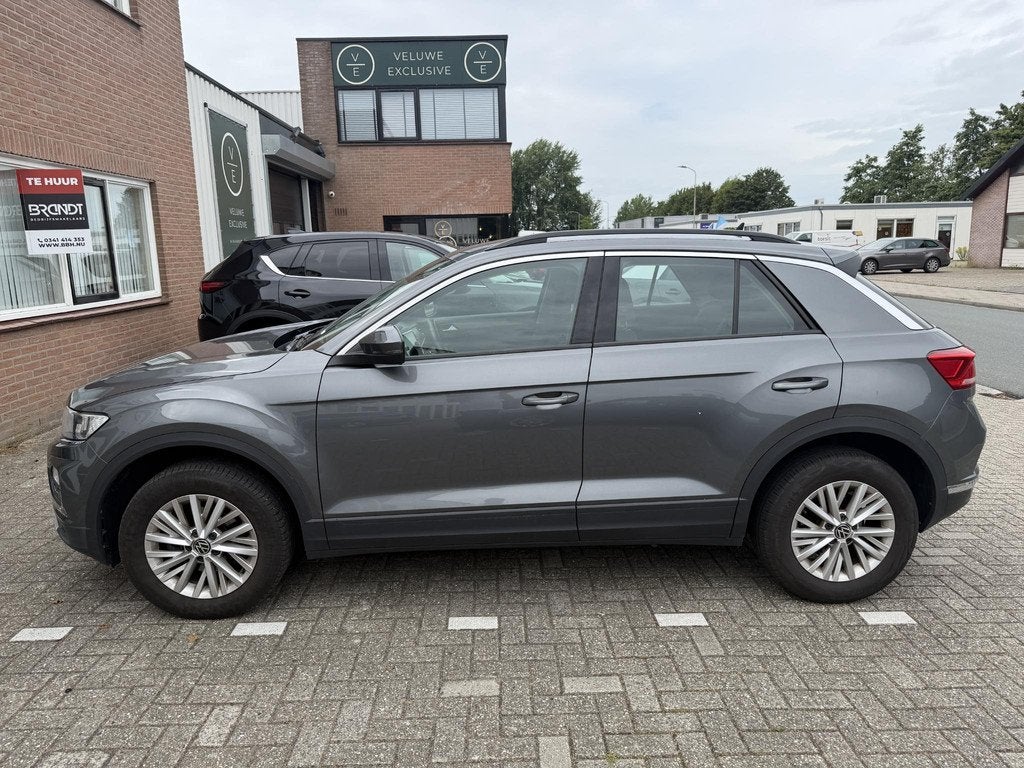 Volkswagen T-Roc 1.5 TSI Style | Camera | Keyless |, 1254 kg, Stof, 4 cilinders, 150 pk