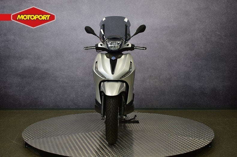 Piaggio BEVERLY 400 S (bj 2023), Motoren, Motoren | Piaggio, Scooter, Info@piaggio.com, Bedrijf, Viale Rinaldo Piaggio, 25
56025  Pontedera, IT