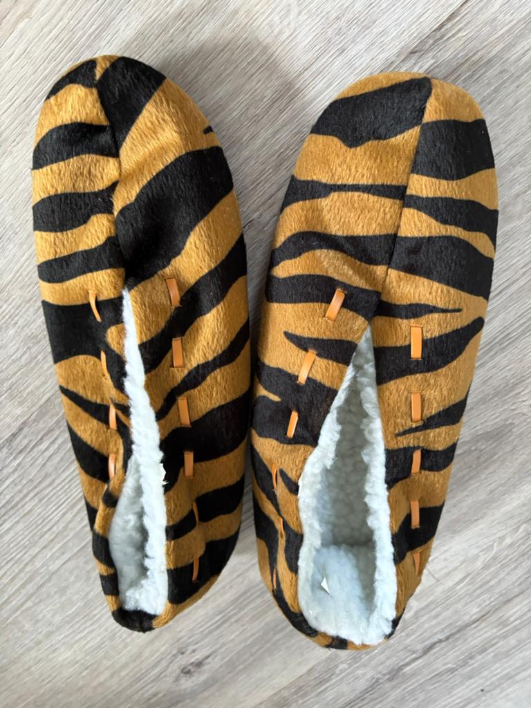 Nieuwe Spaanse sloffen 41/42, Dieren en Toebehoren, Ophalen of Verzenden, Nieuw