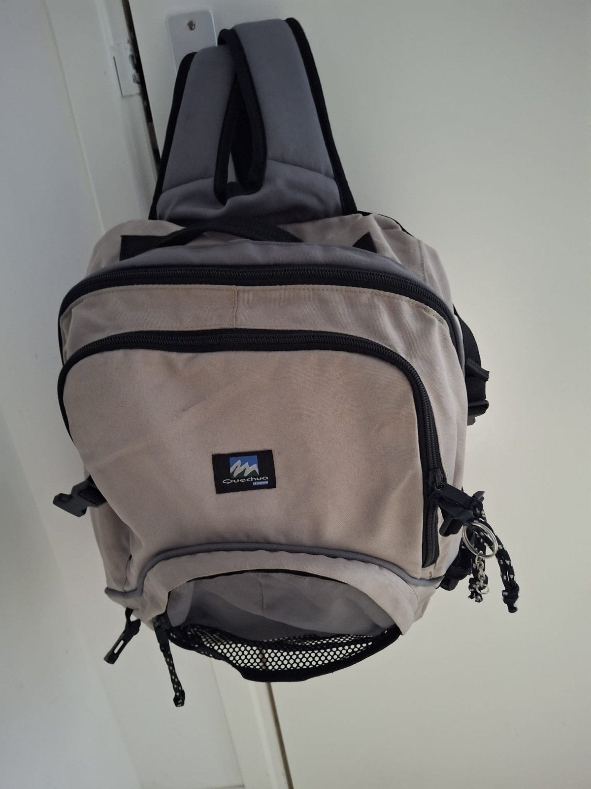 Quechua rugzak 25 liter - Ideaal voor wandelen, Gebruikt, 25 tot 40 cm, Ophalen of Verzenden, Trekking