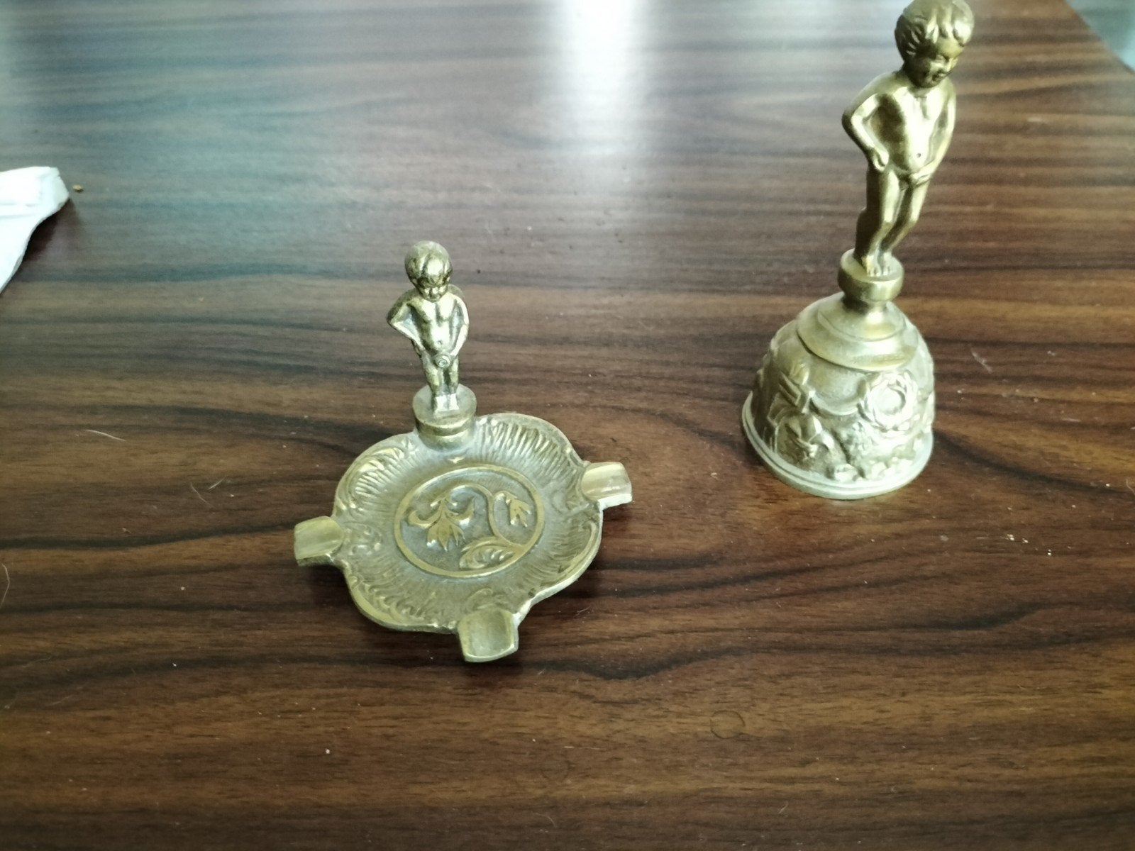 Vintage Manneken Pis asbak en bel - Brons/Koper, Ophalen of Verzenden, Koper