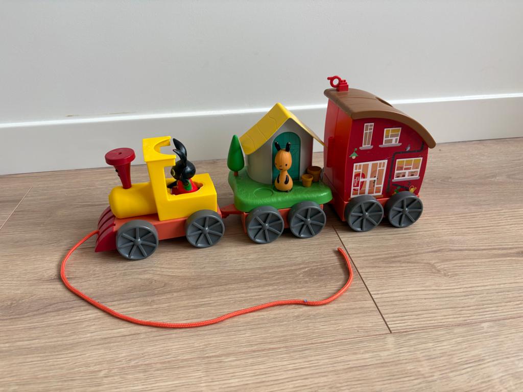 Bing Trein met Huisjes en Figuren - Speelset, Ophalen, Zo goed als nieuw