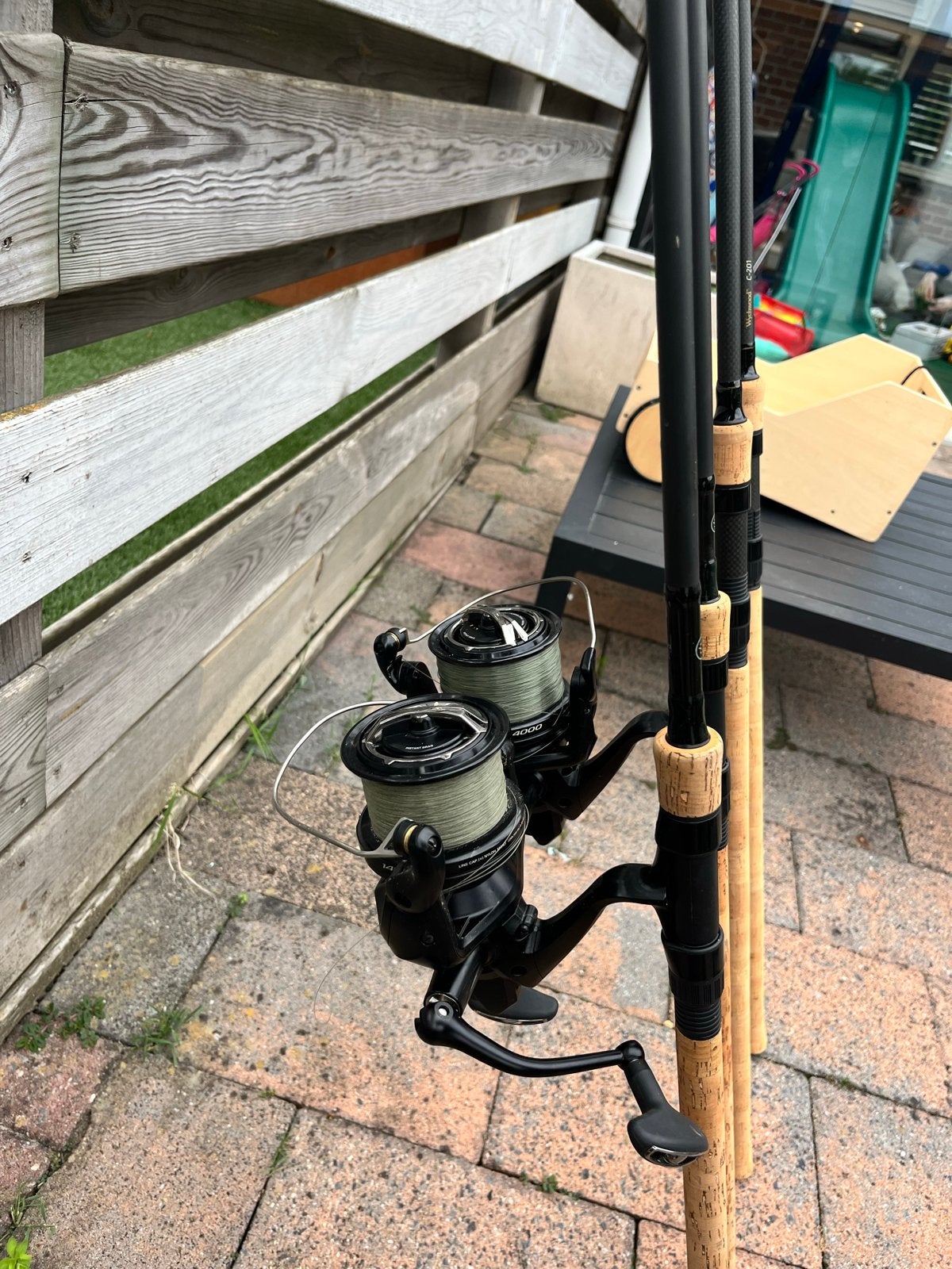 Wychwood hengels 2.75lb met Shimano molens en Fox foedraal, Ophalen, Zo goed als nieuw, Complete hengel