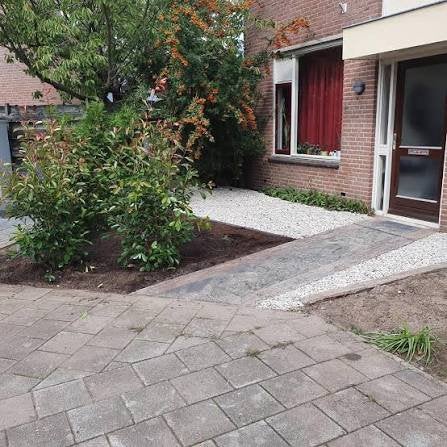 Stratenmaker aangeboden sneek en omgeving, Ophalen, Zo goed als nieuw, 10 m² of meer, Beton