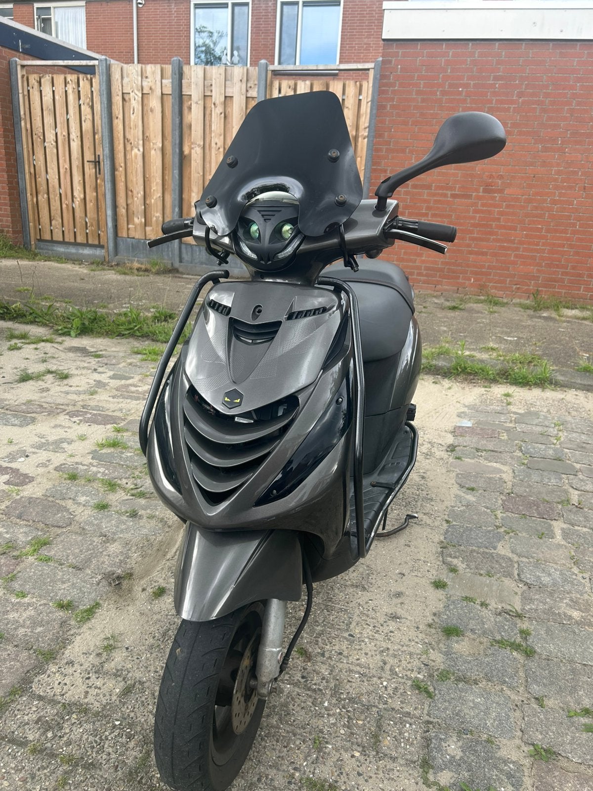 Piaggo zip 50cc 4takt 2022, Fietsen en Brommers, Scooters | Piaggio, Ophalen of Verzenden, Zo goed als nieuw