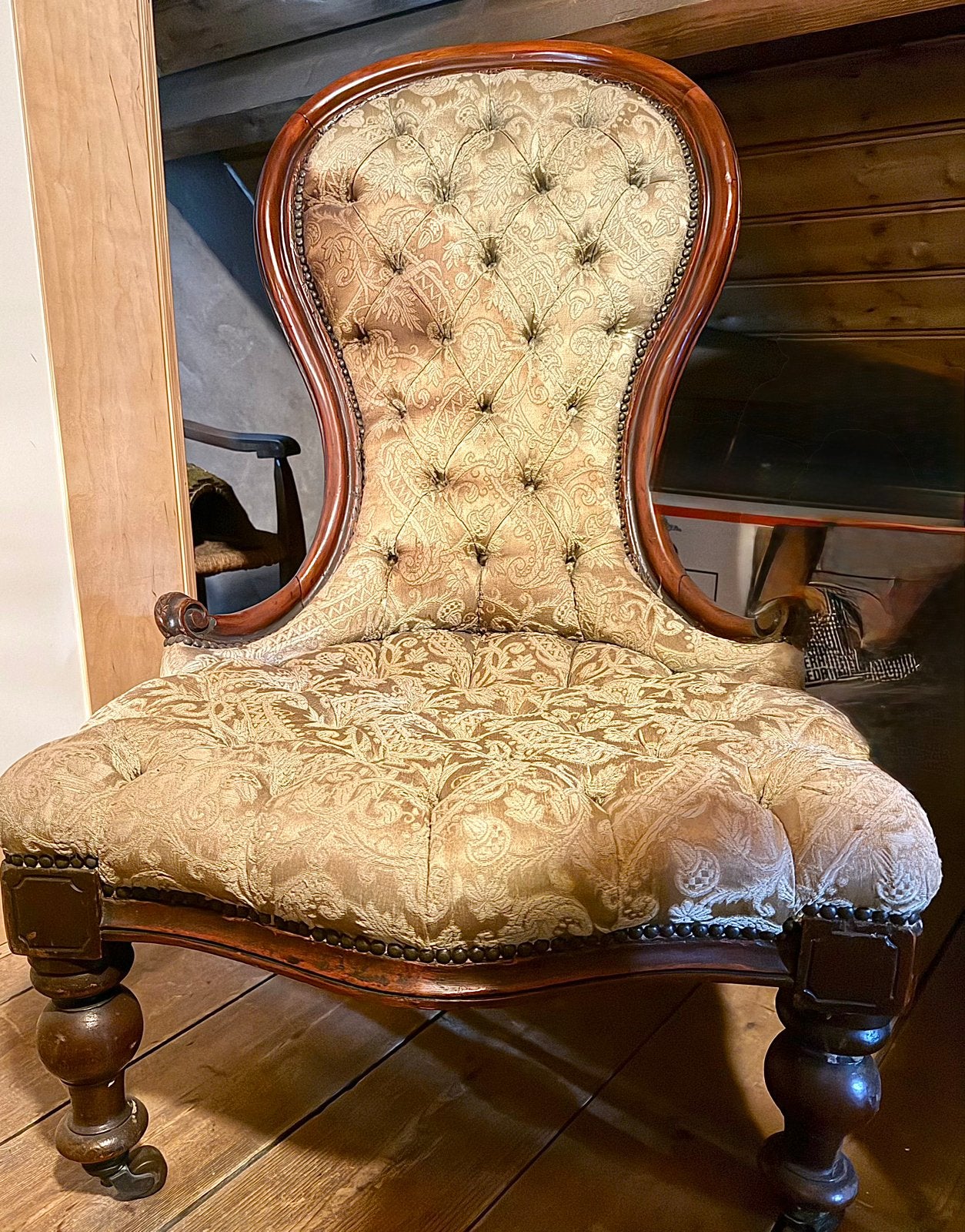 Antieke Victoriaanse Spoonback salonstoel, Ophalen