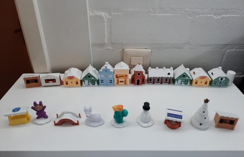 Albert Heijn miniaturen winterdorp, Ophalen of Verzenden, Zo goed als nieuw