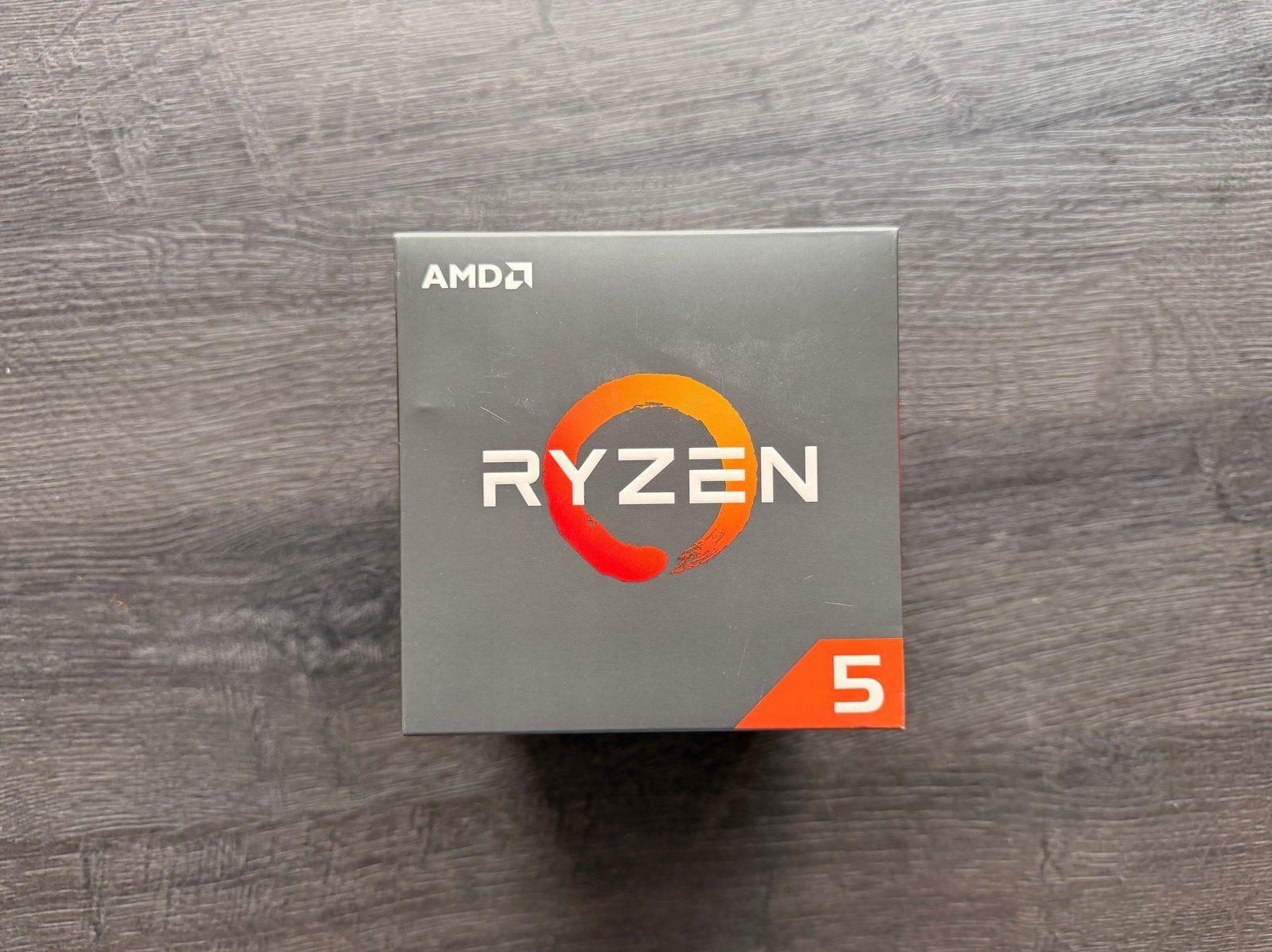 AMD Ryzen 5 2600X Processor met Wraith Spire Koeler, Computers en Software, Ophalen of Verzenden, Zo goed als nieuw, 6-core, 3 tot 4 Ghz