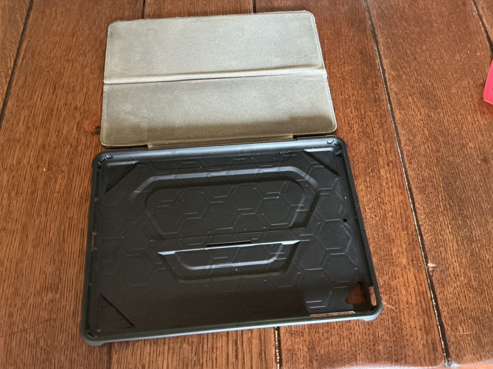 Foto 4 van Apple ipad wifi 5e generatie A1822