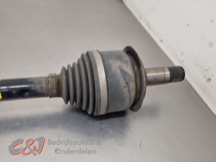Aandrijfas links-achter van een Mercedes Vito, Gebruikt, -, Ophalen of Verzenden, -