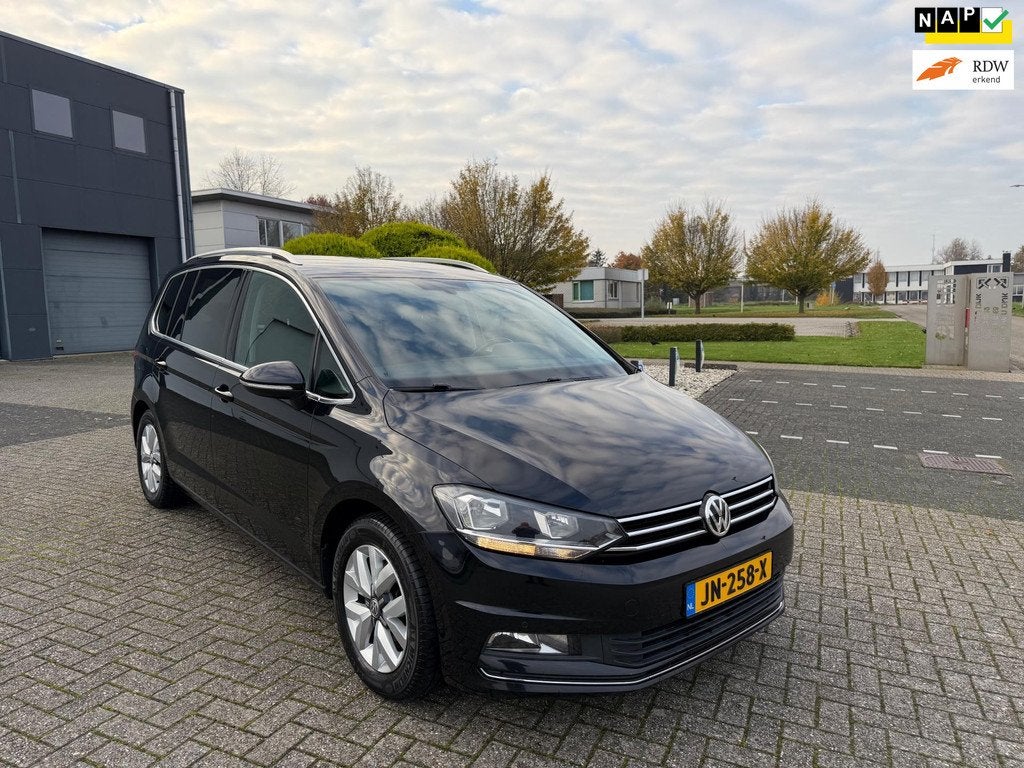 Volkswagen Touran 1.4 TSI Highline DSG 2016, Gebruikt, Euro 6, 4 cilinders, 150 pk