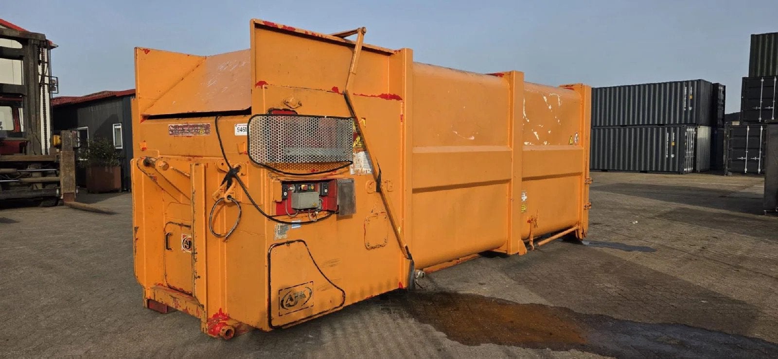AJK VERNOOY PERSCONTAINER 9461 (bj 2015)
