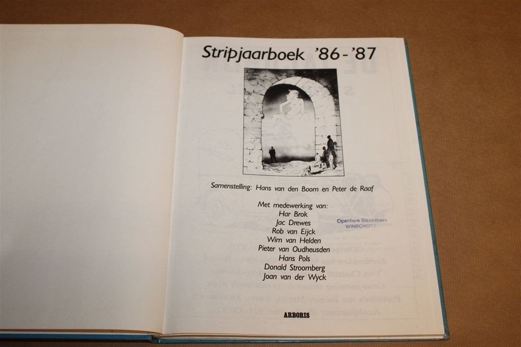 Stripjaarboek 86-87 — Kuifje, Jippes en Schultheiss, Eén stripboek, Ophalen of Verzenden, Gelezen