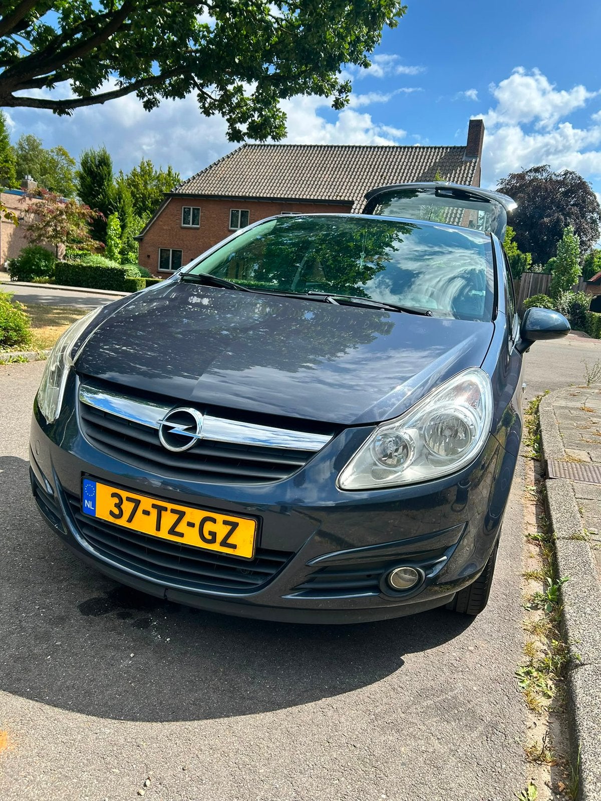 Opel Corsa 1.2 16V 3D WR 2007 Grijs, Voorwielaandrijving, 450 kg, 40 €/maand, 4 cilinders