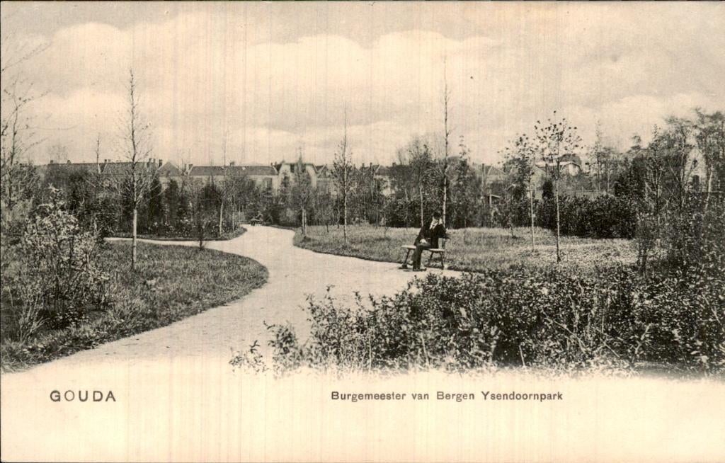 Gouda - Burgemeester van Bergen Ysendoornpark - Park, Ophalen of Verzenden, Voor 1920, Ongelopen, Zuid-Holland